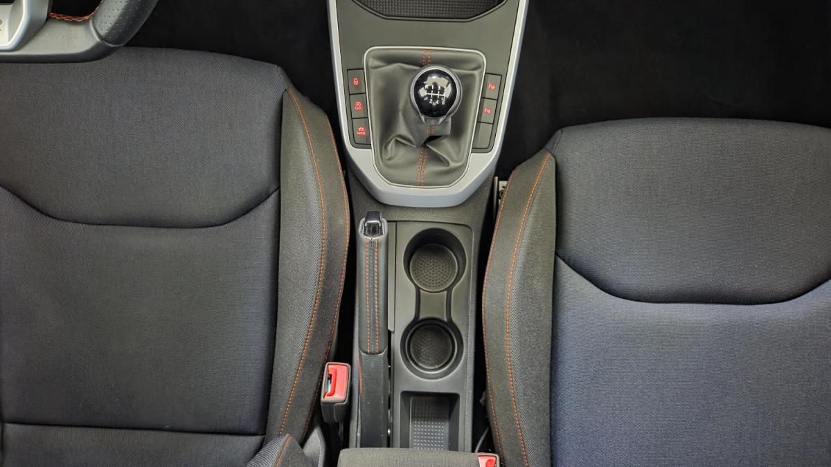 seat-arona-2023-gasolina-999cc