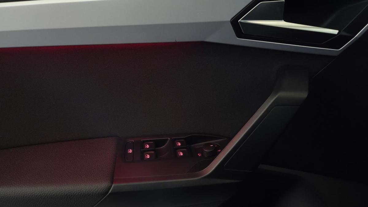 seat-arona-2023-gasolina-999cc