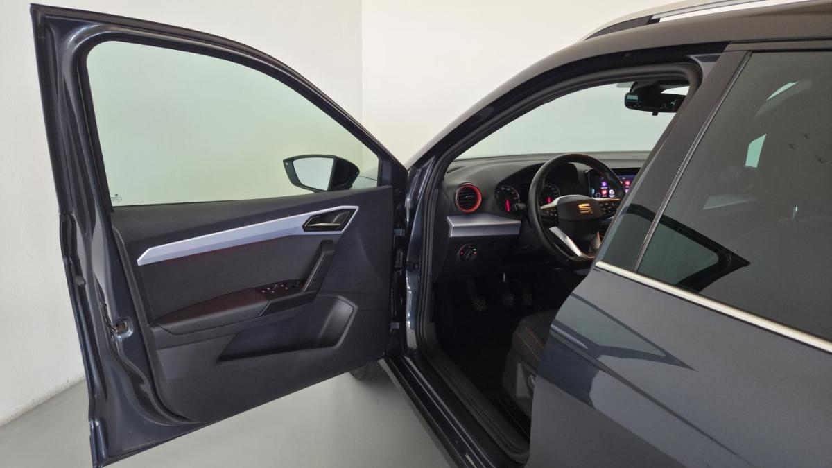 seat-arona-2023-gasolina-999cc
