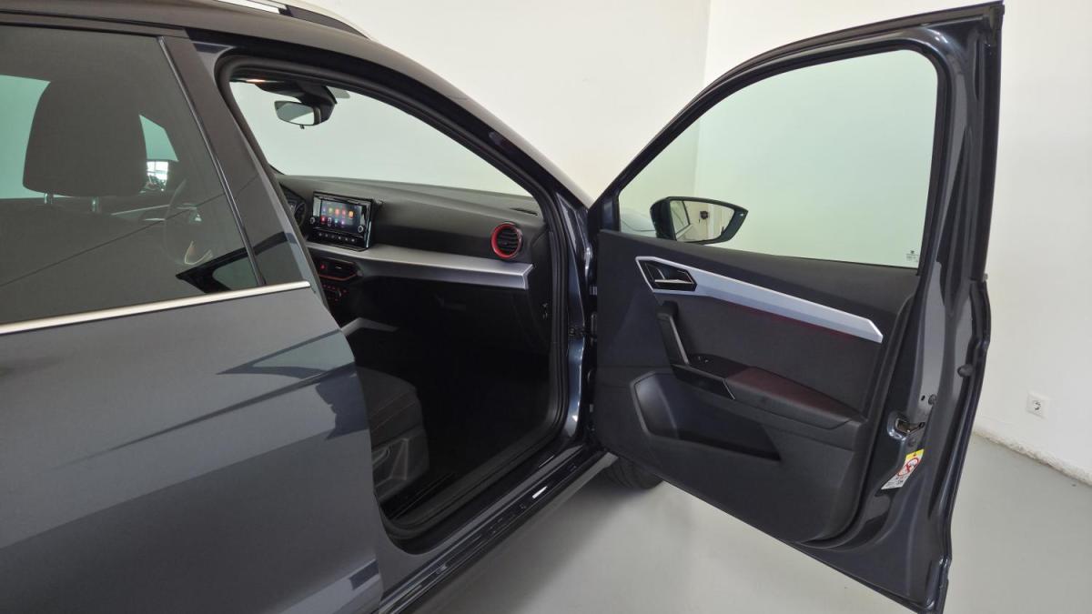 seat-arona-2023-gasolina-999cc