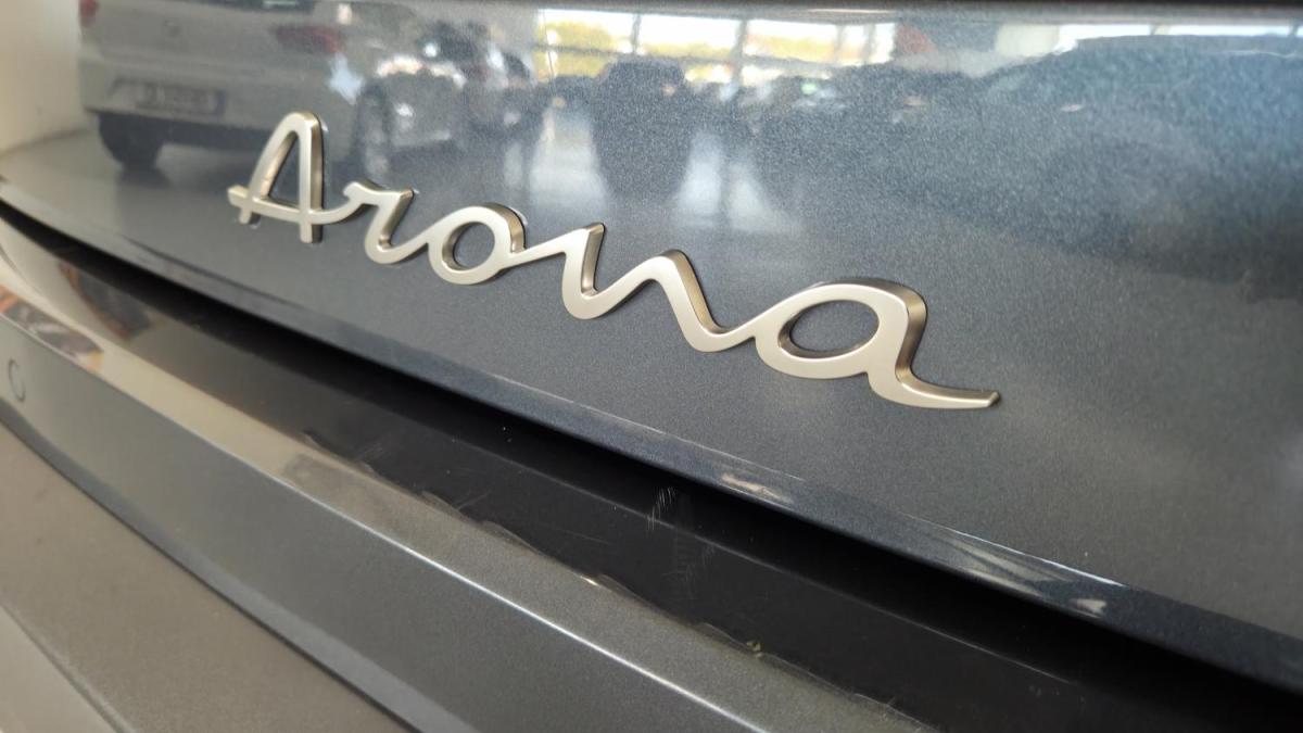 seat-arona-2023-gasolina-999cc