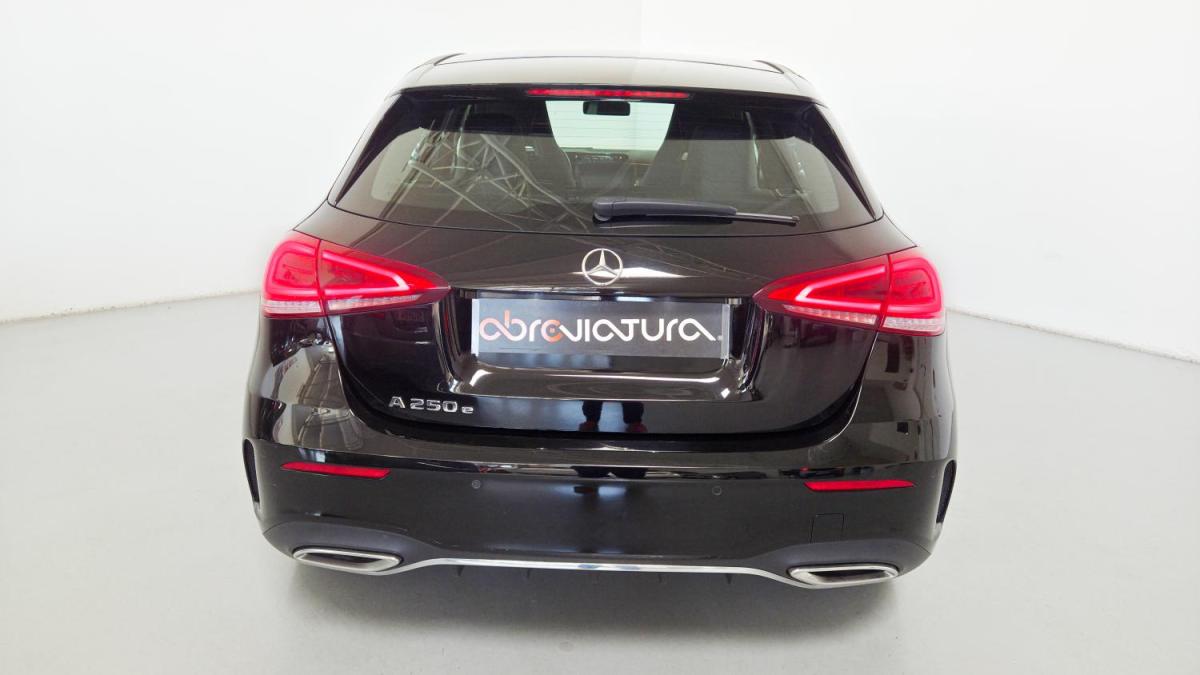 mercedes-benz-classe-a-2022-hibrido-a-gasolina-1332cc