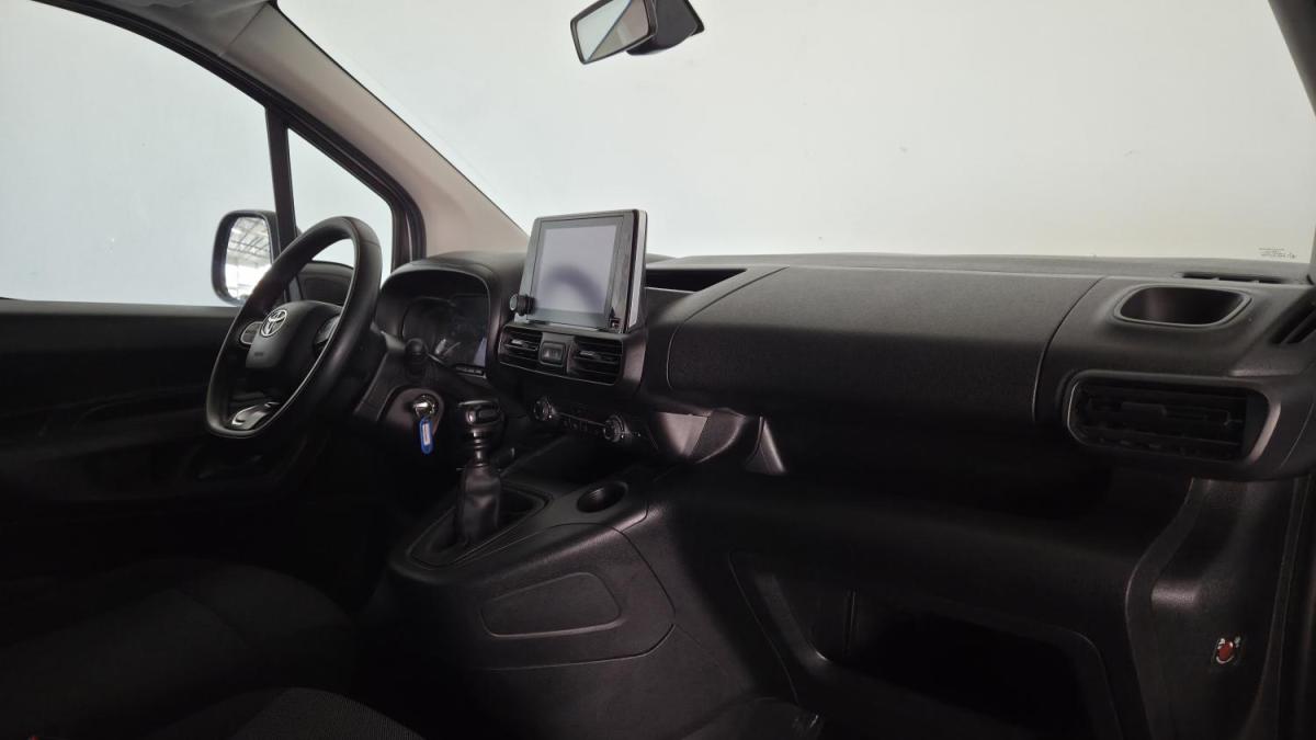 toyota-proace-city-2023-diesel-1499cc