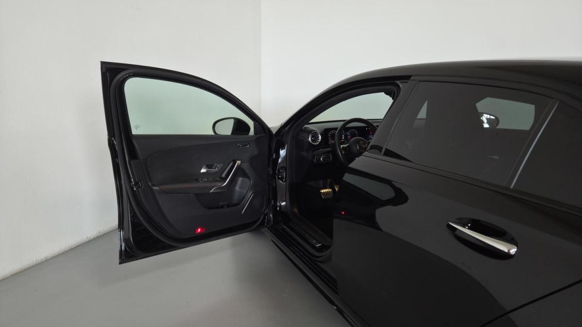 mercedes-benz-classe-a-2023-gasolina-1332cc