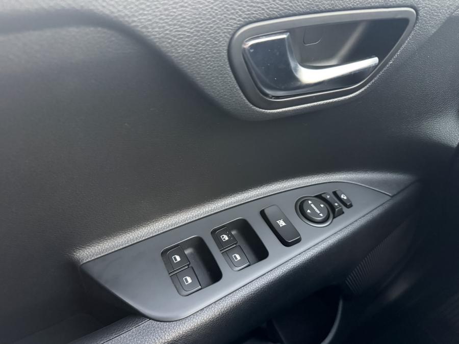 kia-stonic-2024-gasolina-998cc