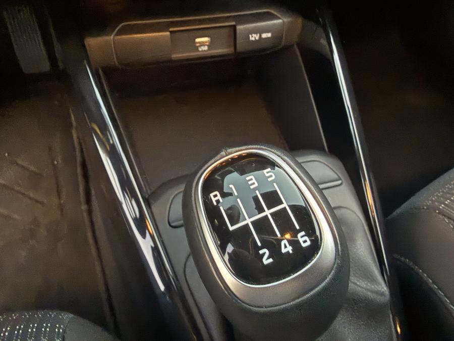 kia-stonic-2024-gasolina-998cc
