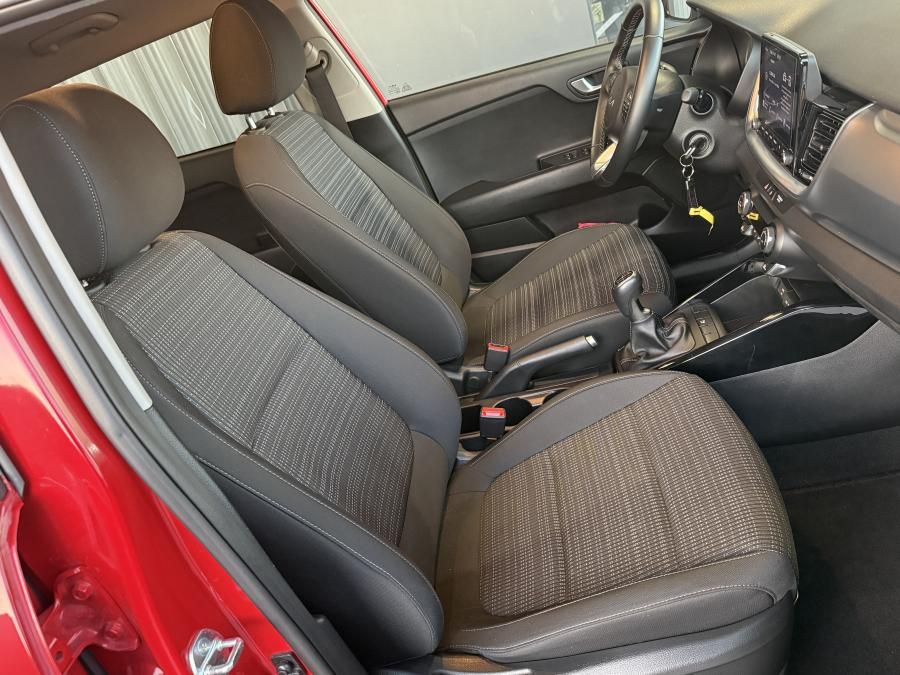 kia-stonic-2024-gasolina-998cc