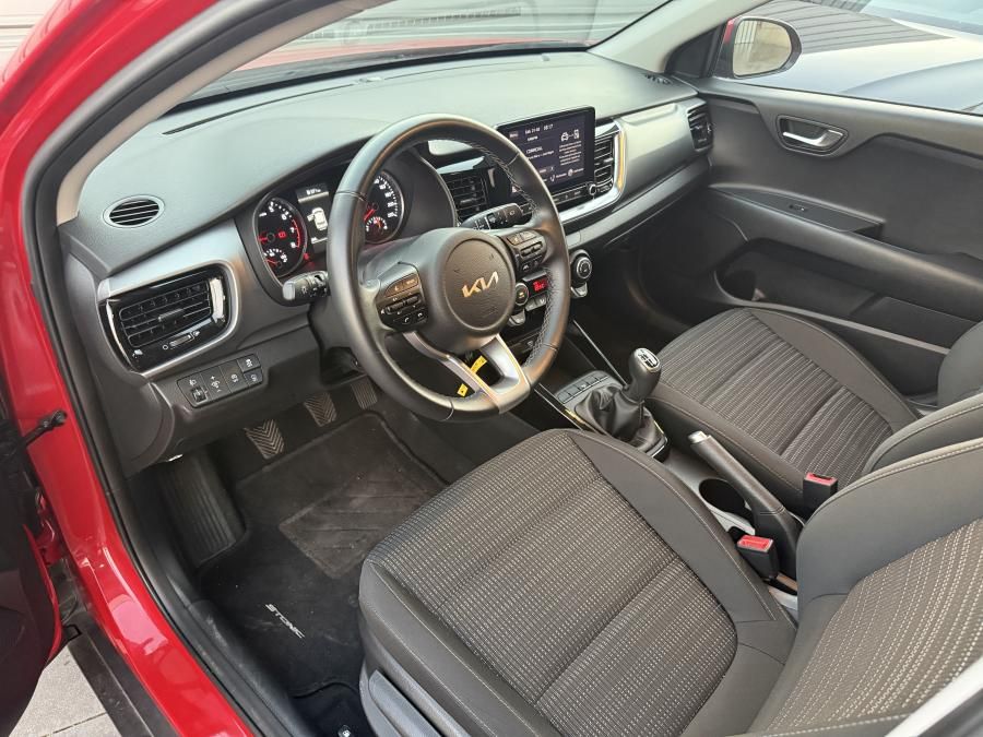 kia-stonic-2024-gasolina-998cc