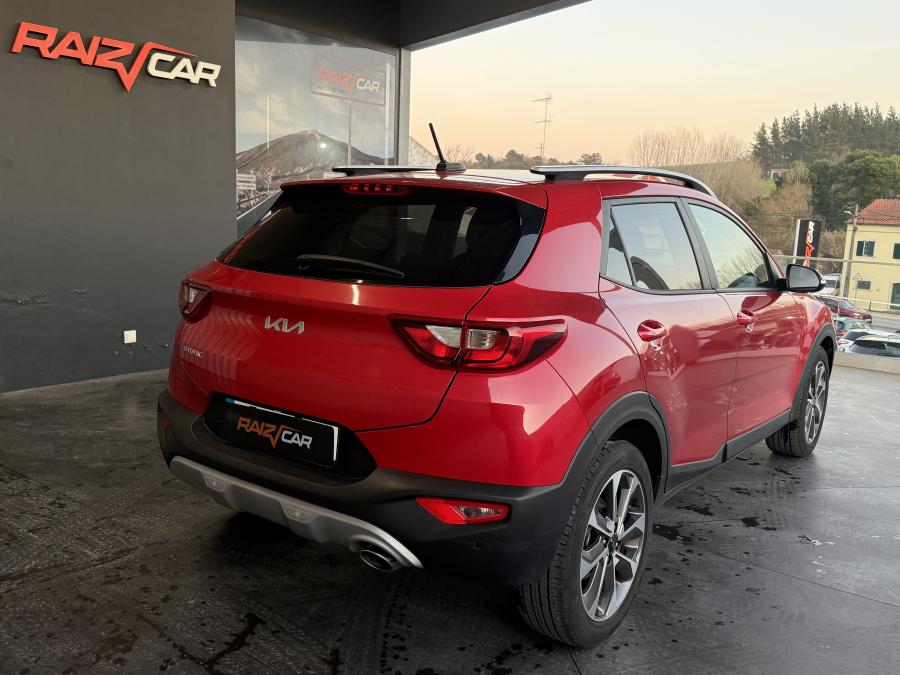 kia-stonic-2024-gasolina-998cc