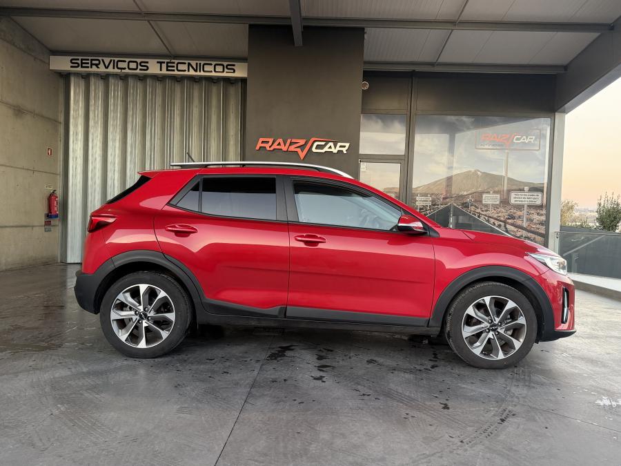 kia-stonic-2024-gasolina-998cc