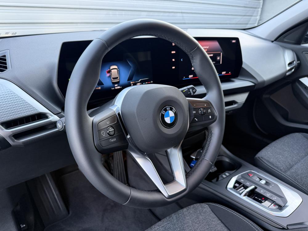 bmw-serie-1-2025-gasolina-1499cc