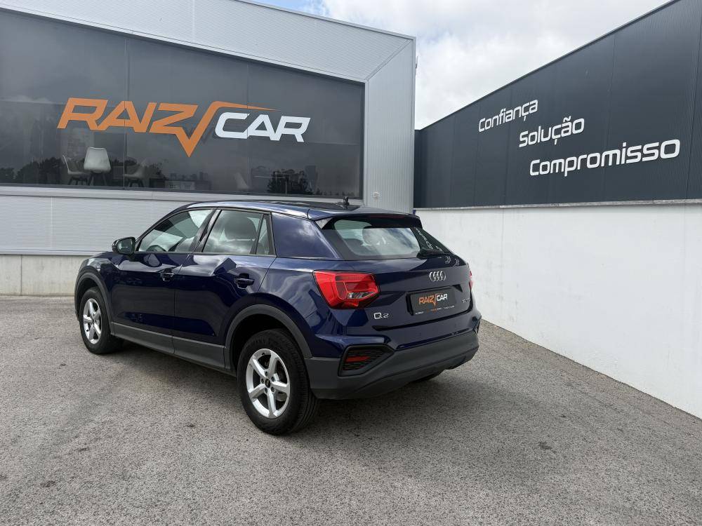 audi-q2-2023-gasolina-999cc