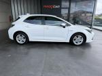 toyota-corolla-2021-hibrido-a-gasolina-1798cc