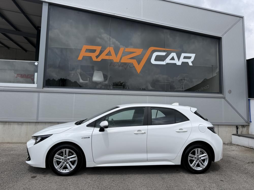 toyota-corolla-2021-hibrido-a-gasolina-1798cc