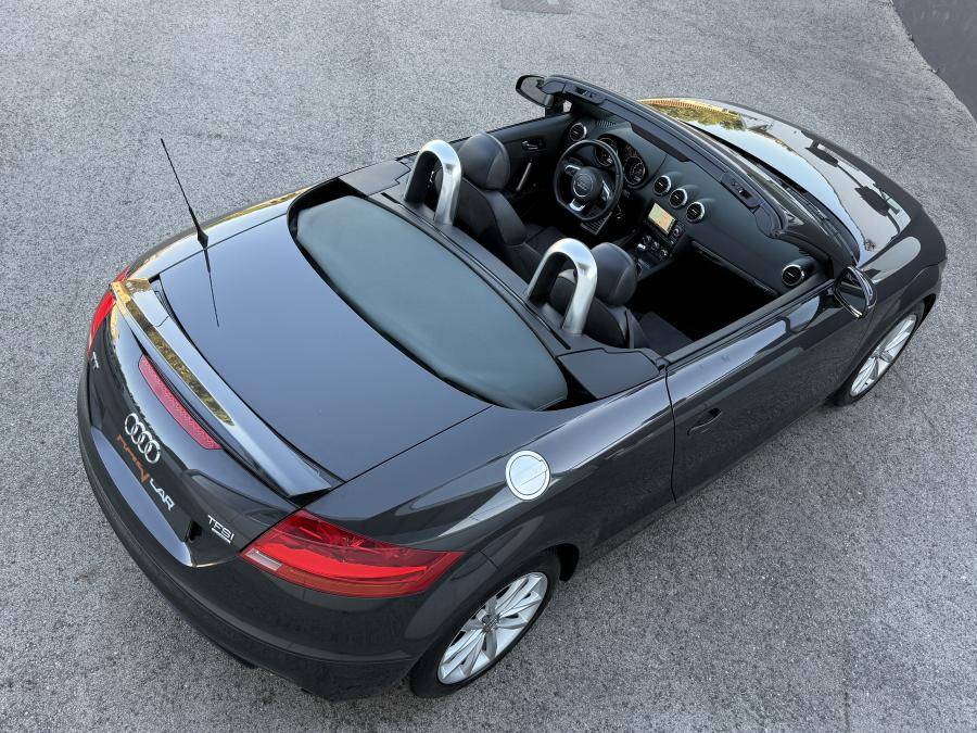 audi-tt-2011-gasolina-1984cc