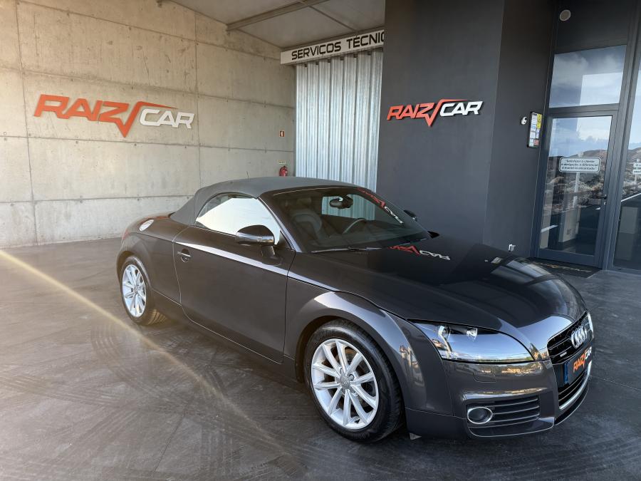 audi-tt-2011-gasolina-1984cc