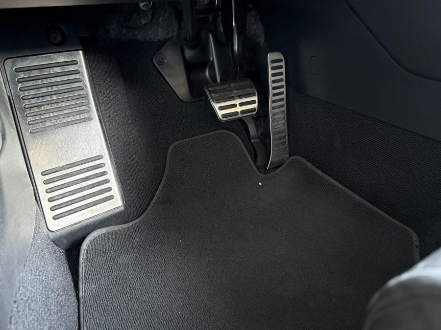 audi-tt-2011-gasolina-1984cc