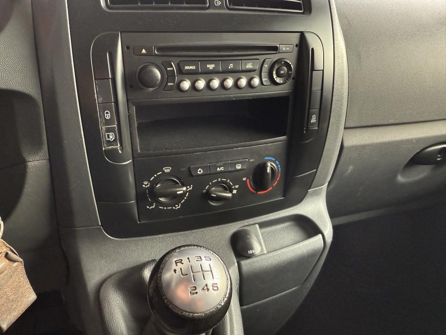 toyota-proace-2014-diesel-2000cc