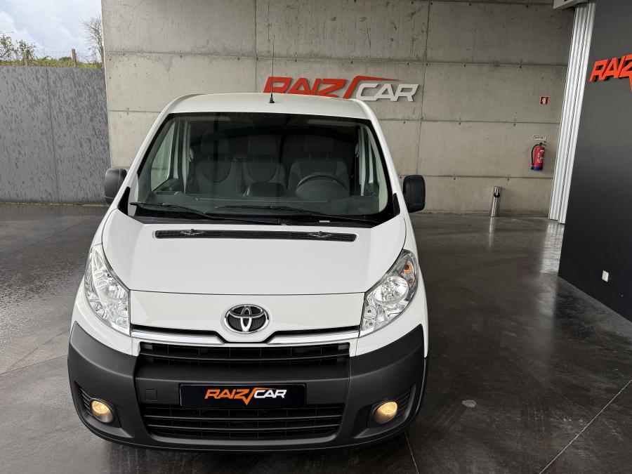 toyota-proace-2014-diesel-2000cc