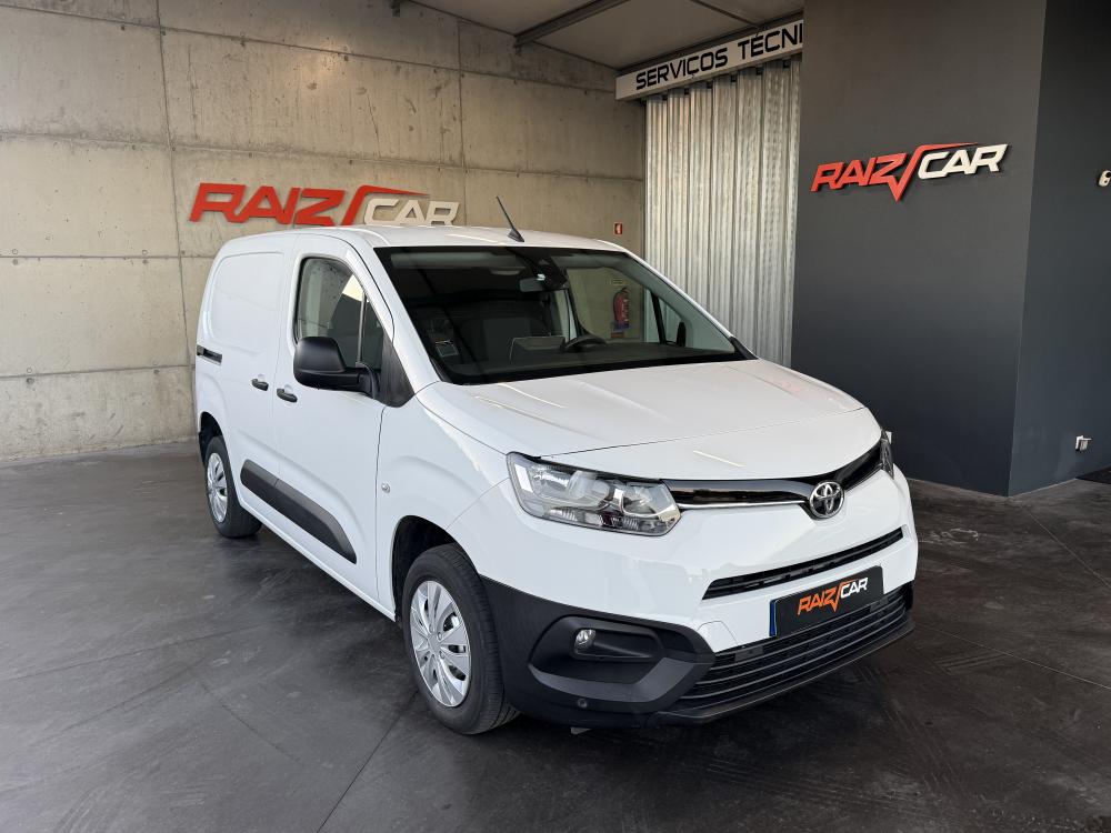 toyota-proace-city-2022-diesel-1500cc