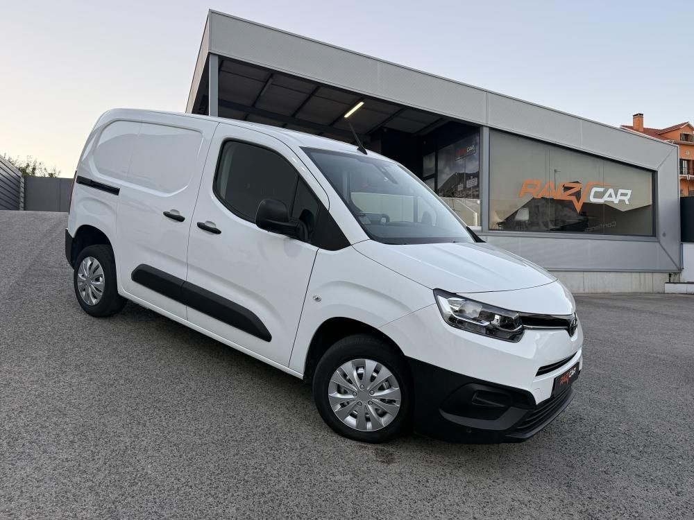 toyota-proace-city-2022-diesel-1500cc