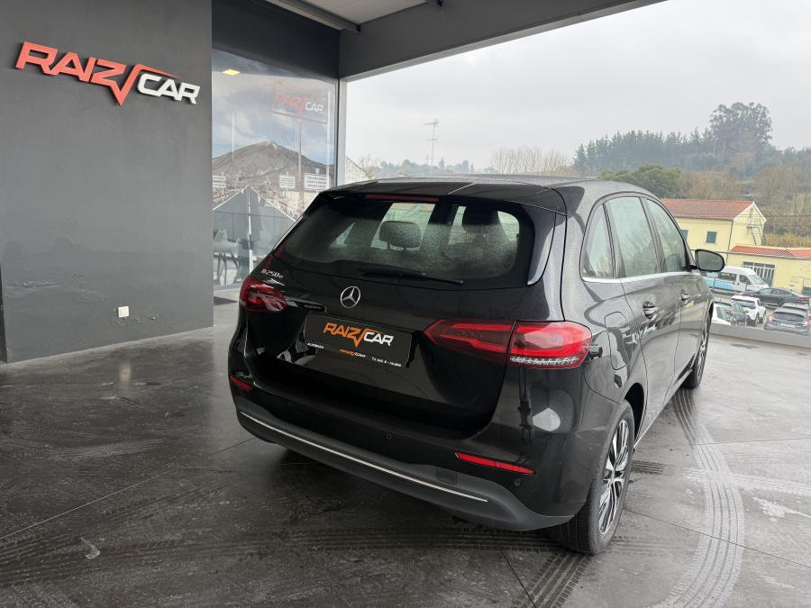 mercedes-benz-classe-b-2022-hibrido-a-gasolina-1332cc
