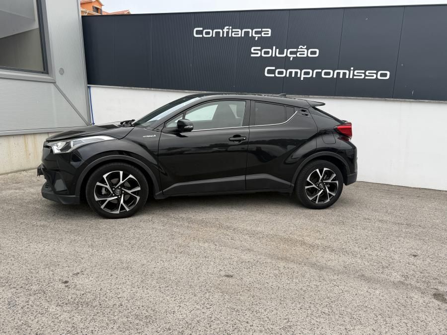 toyota-c-hr-2019-hibrido-a-gasolina-1798cc