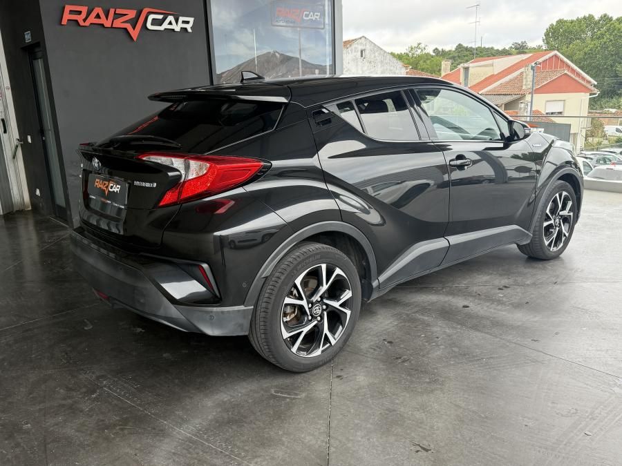 toyota-c-hr-2019-hibrido-a-gasolina-1798cc