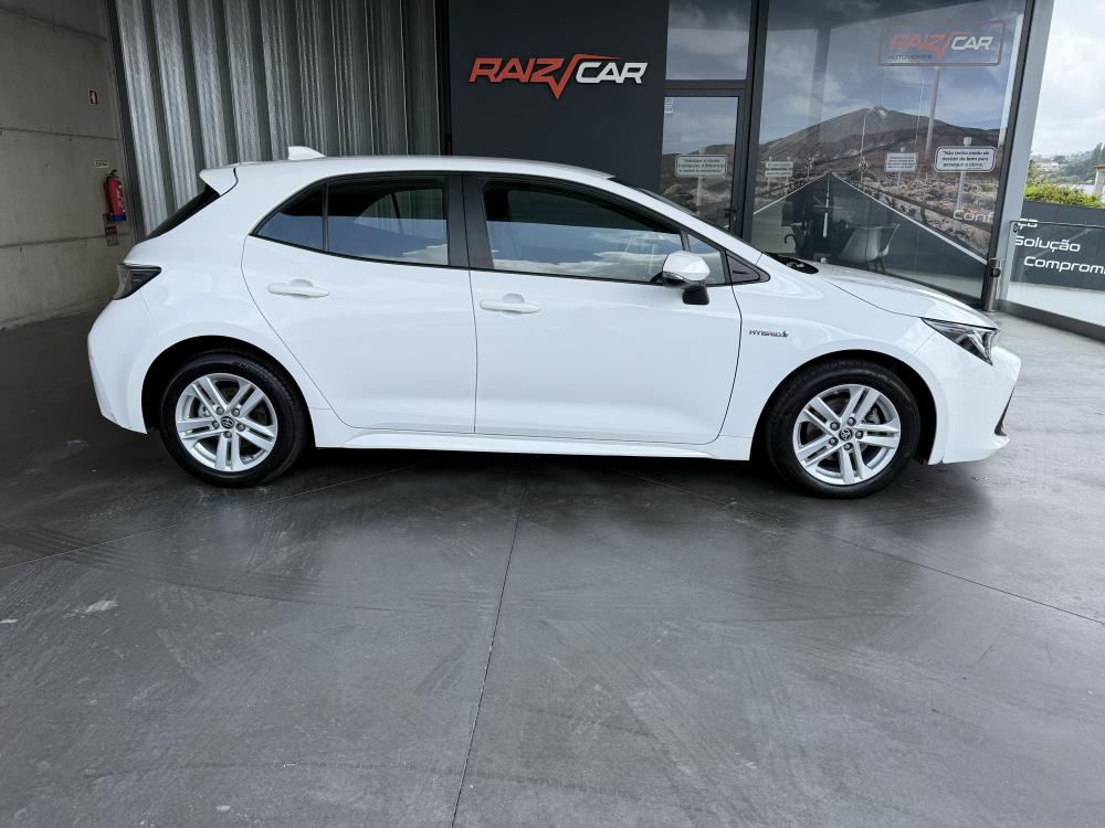 toyota-corolla-2021-hibrido-a-gasolina-1798cc