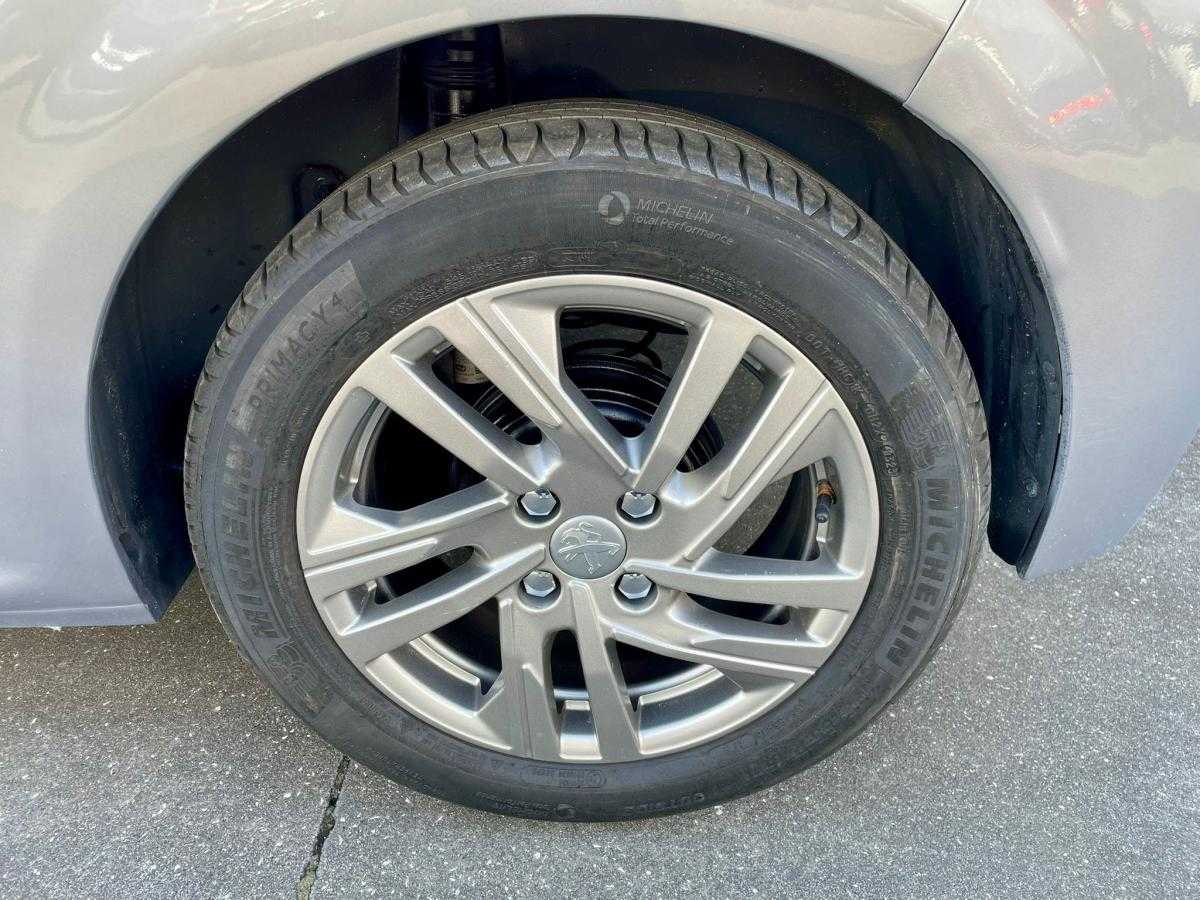peugeot-208-2020-gasolina-1199cc
