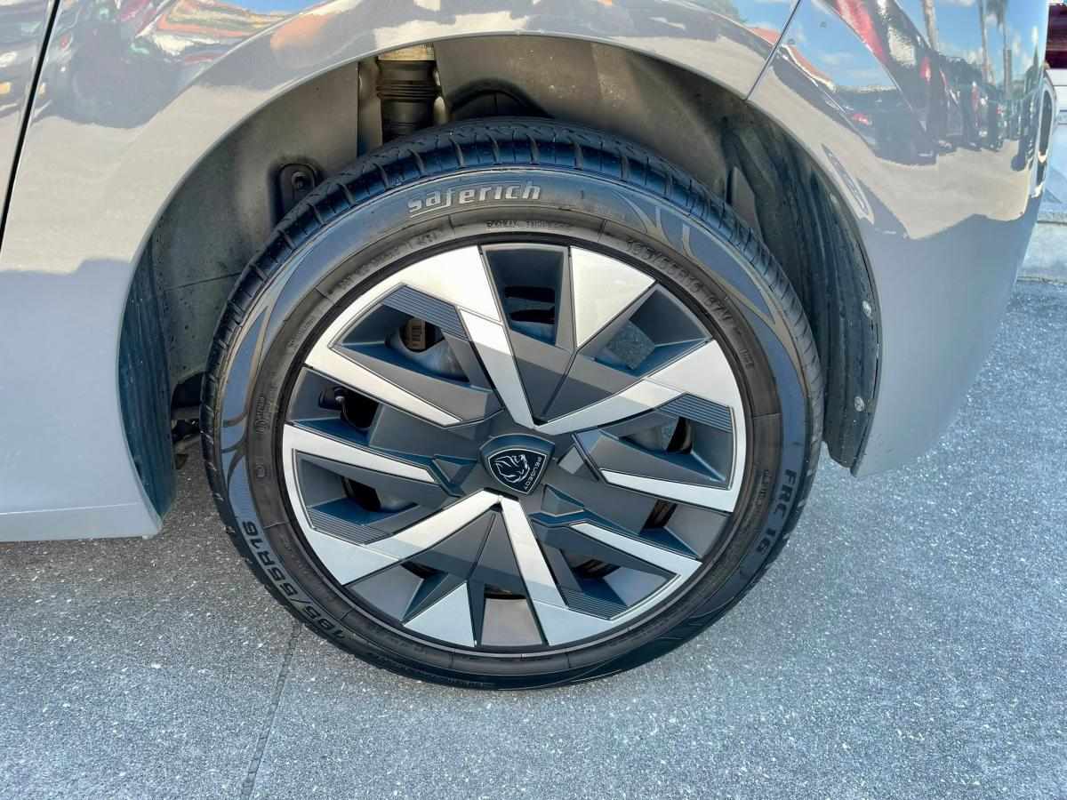 peugeot-208-2024-gasolina-1199cc