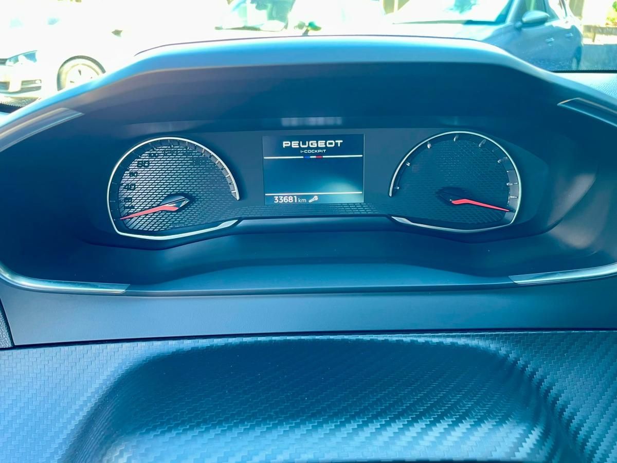 peugeot-208-2024-gasolina-1199cc