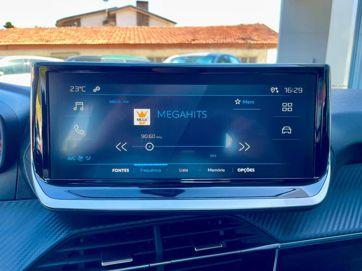 peugeot-208-2024-gasolina-1199cc