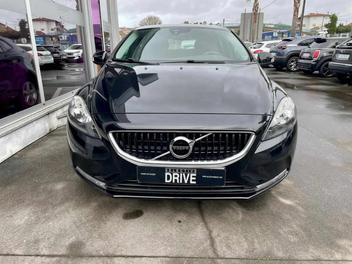 volvo-v40-2017-diesel-1969cc