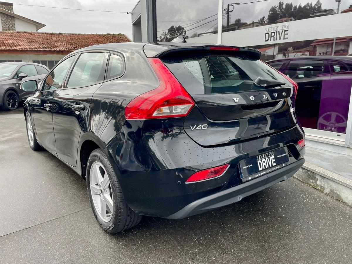 volvo-v40-2017-diesel-1969cc