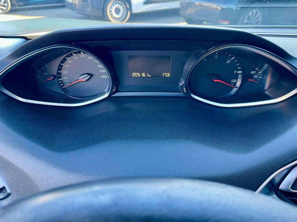 peugeot-308-sw-2017-diesel-1560cc