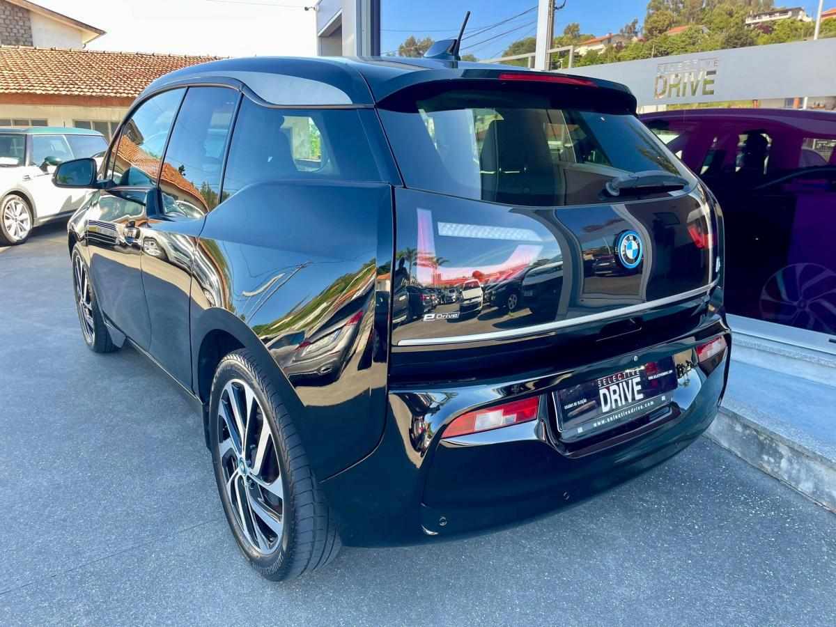 bmw-i3-2021-eletrico-500cc