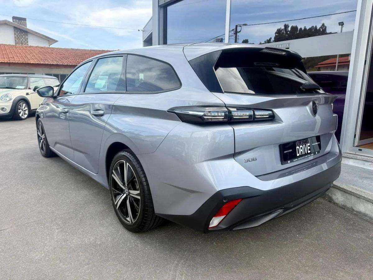 peugeot-308-sw-2022-diesel-1499cc