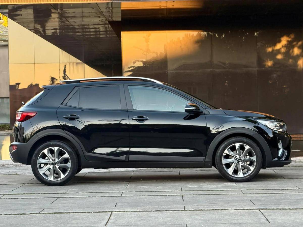 kia-stonic-2022-gasolina-999cc