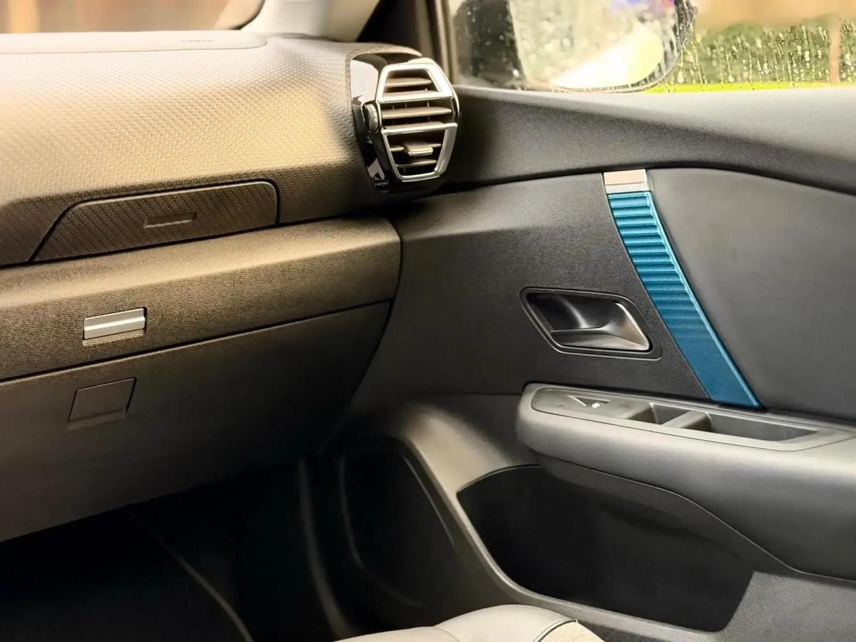 citroen-e-c4-2023-eletrico-0cc