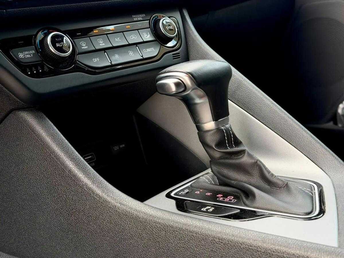 kia-niro-2020-hibrido-a-gasolina-1580cc