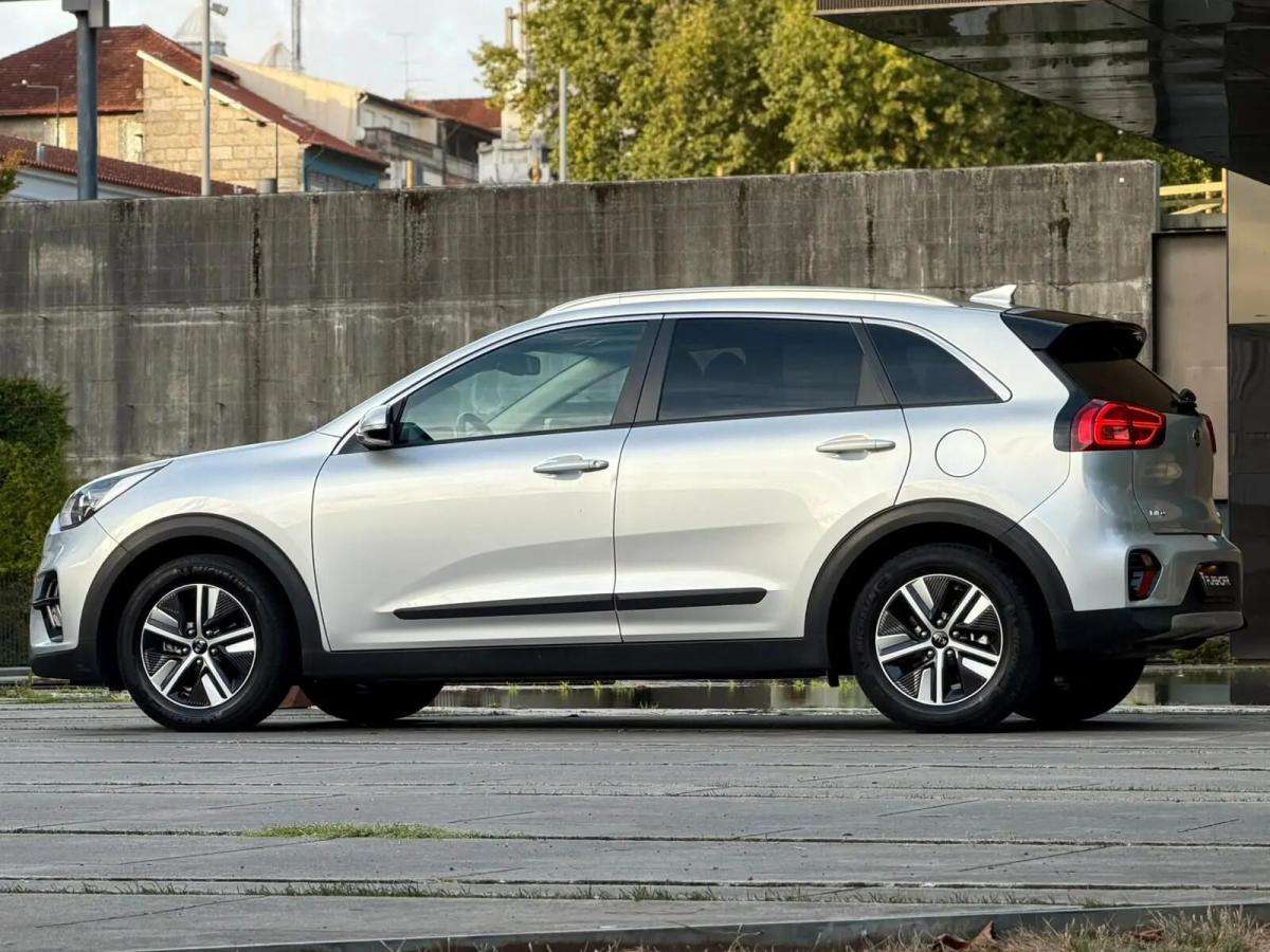 kia-niro-2020-hibrido-a-gasolina-1580cc