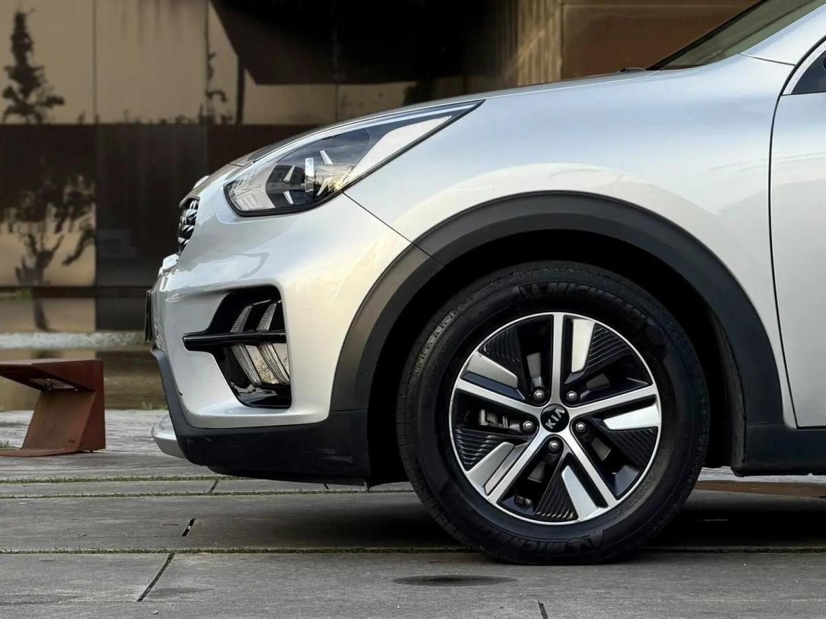 kia-niro-2020-hibrido-a-gasolina-1580cc