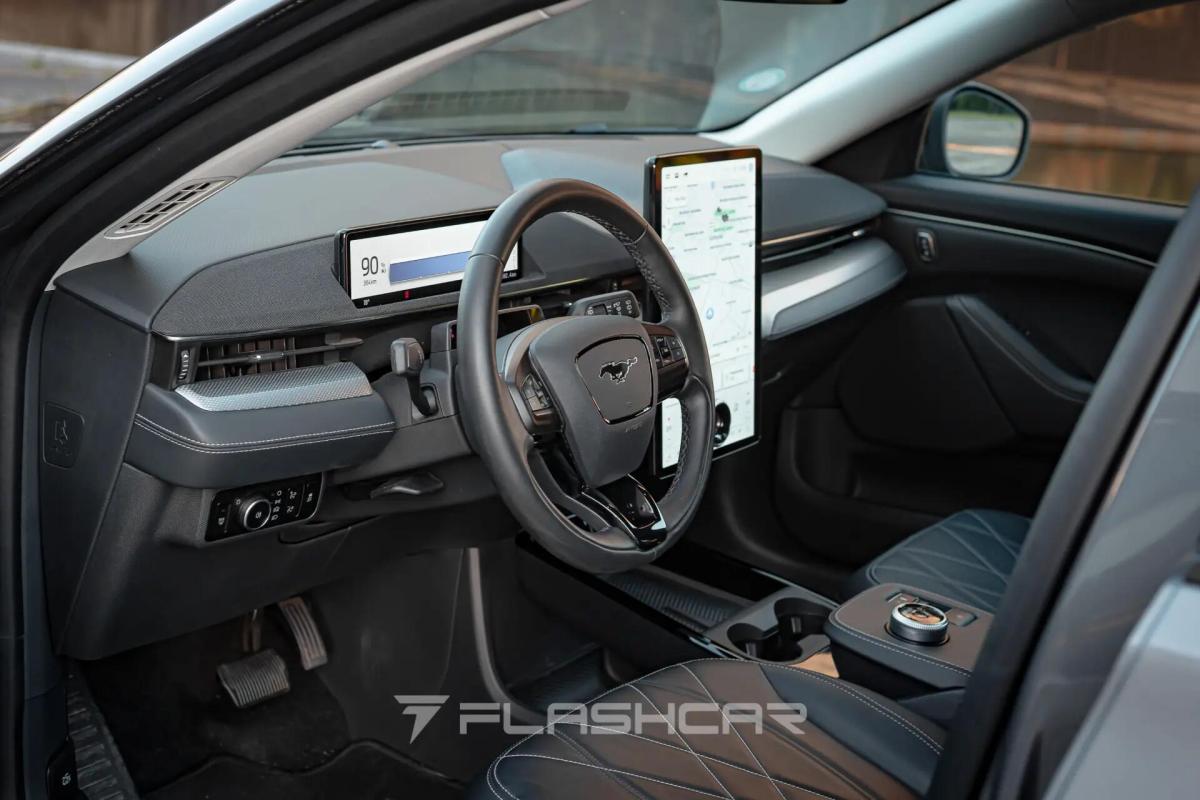 ford-mustang-mach-e-2023-eletrico-0cc