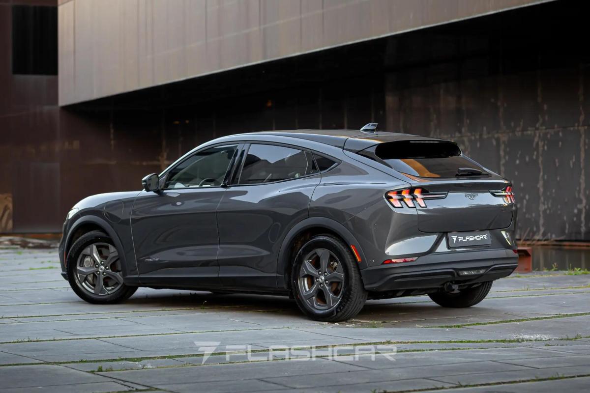 ford-mustang-mach-e-2023-eletrico-0cc
