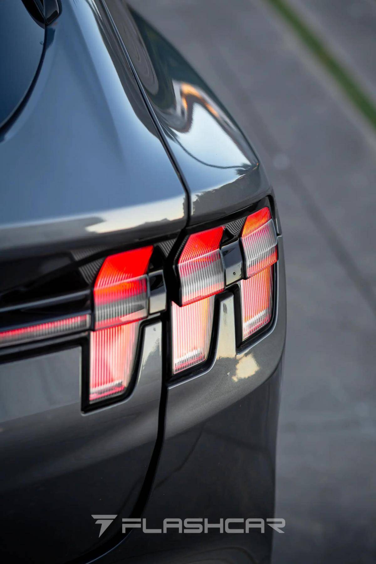 ford-mustang-mach-e-2023-eletrico-0cc