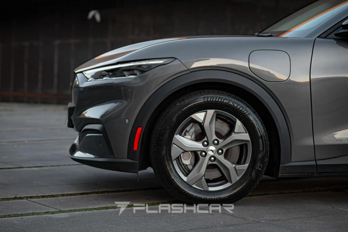 ford-mustang-mach-e-2023-eletrico-0cc