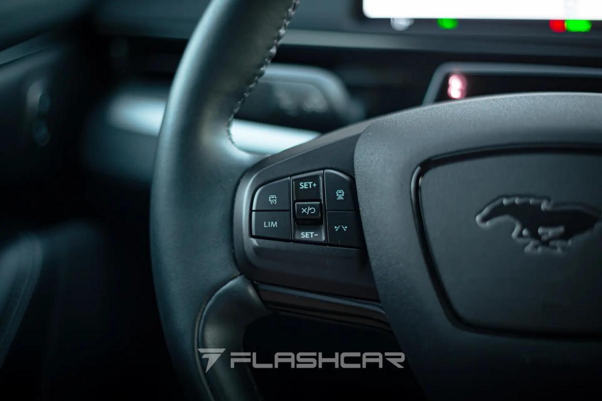 ford-mustang-mach-e-2023-eletrico-0cc