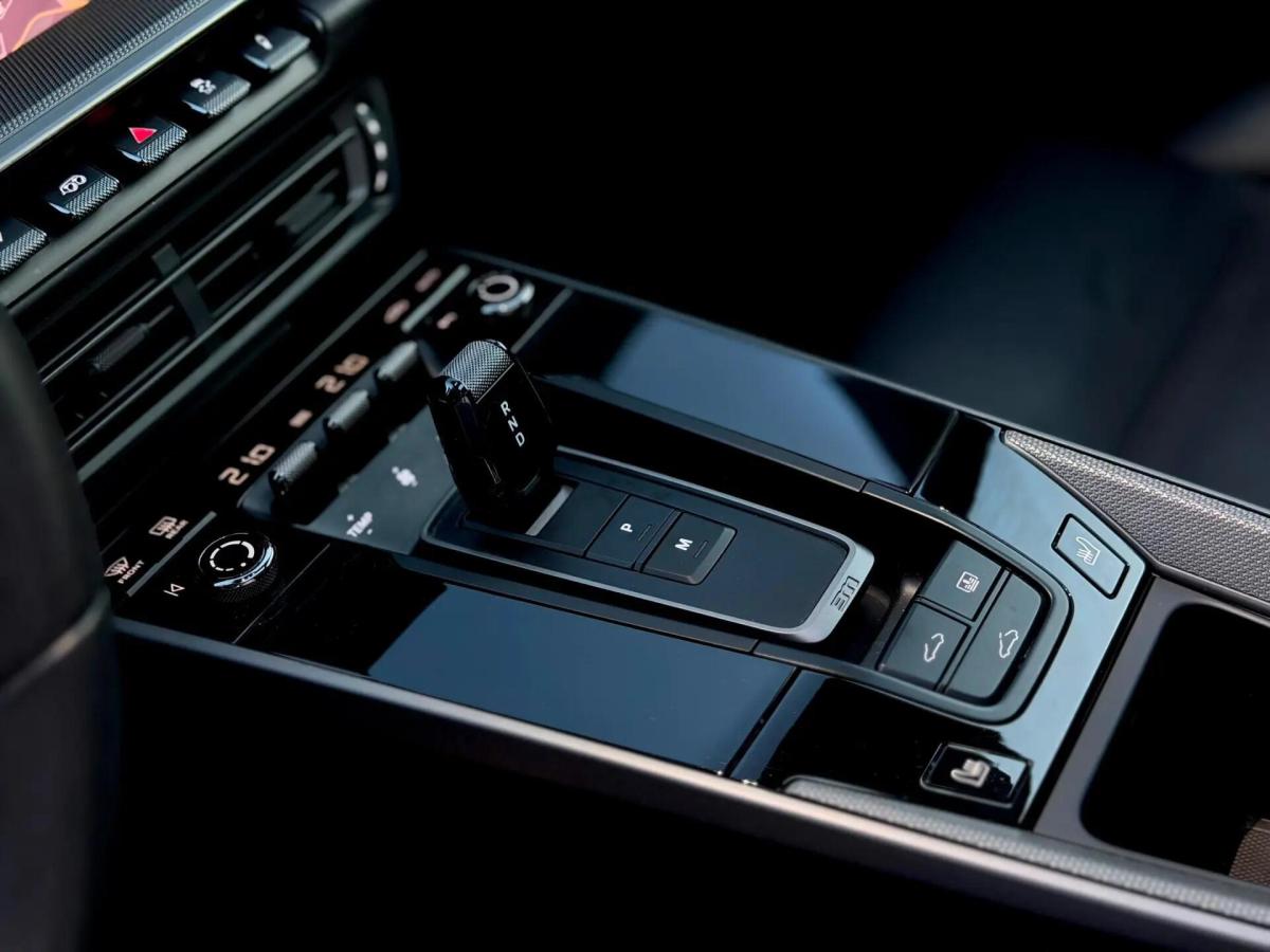 porsche-992-2020-gasolina-2981cc