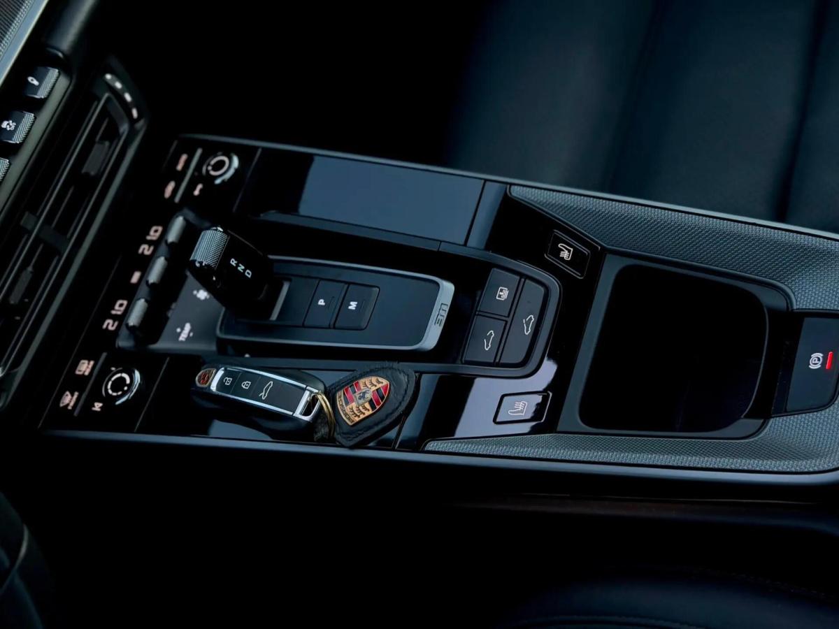 porsche-992-2020-gasolina-2981cc